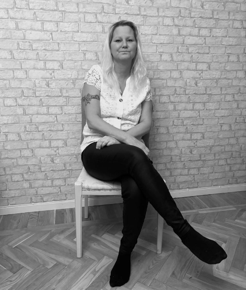 Författare och illustratör Carola Johansson Sol Förlag
