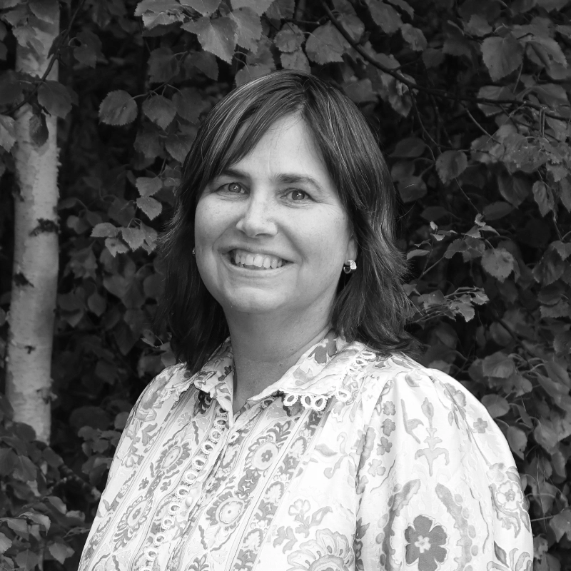 Jennie Furulund författare, Sol förlag